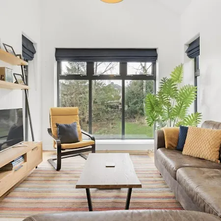 2 Bed In Oc-lr241