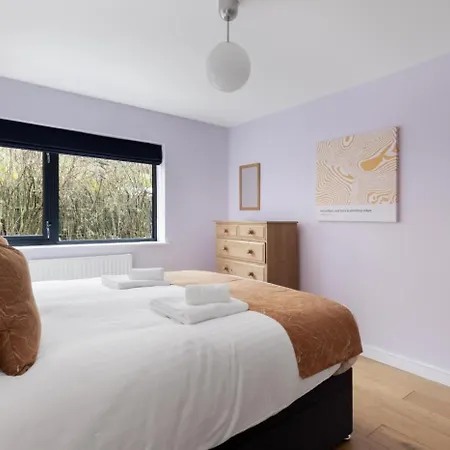 2 Bed In Oc-lr241