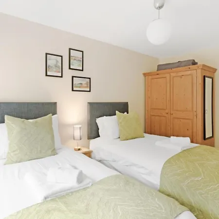 2 Bed In Oc-lr241 Apartamento